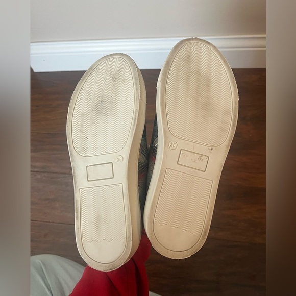 High-Top Sneakers with Colorful butterfly Pattern by Goby- Size 5 - Picture 9 of 12